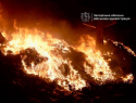 Промышленное предприятие загорелось ночью после взрывов в Запорожье