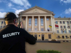 Украинские чиновники в Запорожье потратят более 4 миллионов гривен на охрану здания администрации