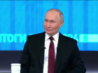 Путин следит за строительством большой детской больницы в Запорожской области
