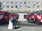 Сотрудник МЧС в Мелитополе сыграл свадьбу прямо в пожарной части