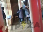 Охранник магазина попал в массовую драку из-за шоколадки в Запорожье