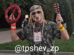 Прилюдный перфоманс шамана попал на видео в Запорожье