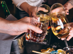 Власти Запорожской области на пять часов запретили продажу алкоголя в День Победы