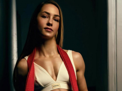 Запорожская каратистка Александра Шолохова разделась для мужского глянца