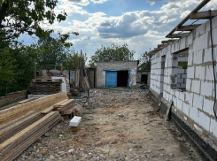 Следователи рассказали, как пьяный мужчина заставил двух подростков стать преступниками в Акимовке