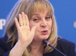 Обвинившая Балицкого в развале запорожского избиркома Элла Памфилова останется во главе ЦИК до 2030 года