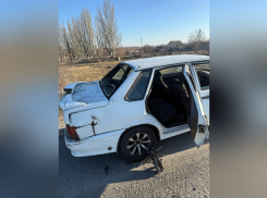 Двое мужчин пострадали от удара ВСУ по машине на въезде в Васильевку