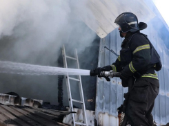 Дом загорелся после удара дроном ВСУ в Мелитополе