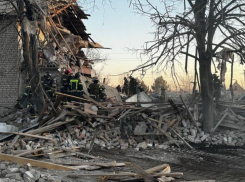 Трупы двух девочек достали из-под завалов на месте обрушившегося дома в запорожском селе 