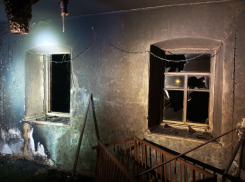 Трое маленьких детей погибли при пожаре в Приазовском округе ночью 7 марта