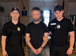 В Запорожье мужчина избил пенсионера и украл его телефон