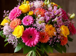 Дарите девушкам цветы: как выбрать букет на 8 Марта, чтобы не оплошать