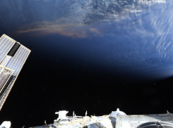 Линию раздела дня и ночи показал запорожский космонавт Зубрицкий с околоземной орбиты