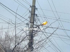 Работающие днём фонари возмутили жителей города Запорожье
