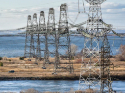 Запорожская АЭС вторые сутки обесточена из-за обстрелов ВСУ 