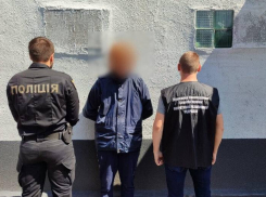 Житель Запорожья жестоко убил свою девушку и попытался сбежать из страны