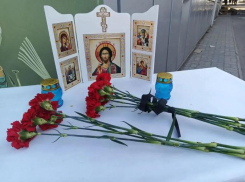 Организован мемориал жертвам украинской атаки на рынок в Токмаке