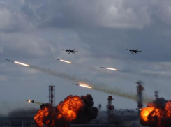 Здание больницы пострадало из-за ударов ВСУ по Куйбышеву в Запорожской области