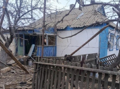 Появились фото последствий атак ВСУ на жилые дома в двух районах Запорожской области