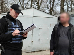 Житель Запорожья устроил стрельбу и бросил гранату в военкомов