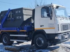 В Запорожской области установили 33 новых контейнера для крупных отходов