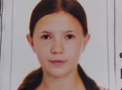 Девушка с темными волосами и в черной куртке исчезла в Мелитополе