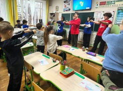 Мелитопольские активисты провели для школьников антикоррупционный урок