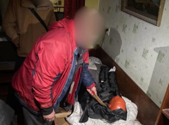 Житель Бердянска показал, как с ножом накинулся на свою 87-летнюю мать и убил её