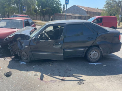 Четырехлетний ребенок пострадал при столкновении трех легковушек в Бердянске