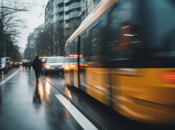 «Разговаривает сам с собой»: жительница Запорожья пожаловалась на неадекватного водителя автобуса