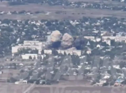 Бомбы ФАБ-3000 разнесли пункт временной дислокации боевиков ВСУ в Гуляйполе