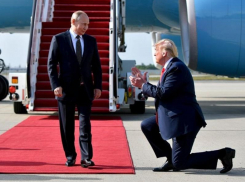 Новости СВО: красная дорожка для Путина в США, ВСУ покинут Запорожье и прорыв на стыке с ДНР