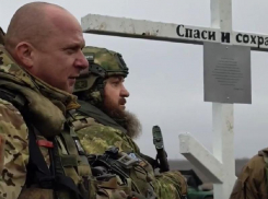 Момент обстрела ВСУ поклонного креста, только установленного казаками, попал на видео в Запорожской области