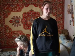 После жалобы 16-летней девушки Путину запорожской бабушке привезли уникальную кровать