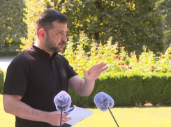 Зеленский заявил об огромной концентрации десантников РФ в Запорожье