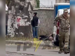 Труп мужчины неожиданно вывалился из биотуалета в Запорожье