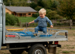 На 8 месяцев ограничили в свободе мать за смерть четырехлетнего сына в Мелитополе