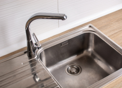 Жители Мелитополя остались на несколько дней без воды из-за аварии на сетях