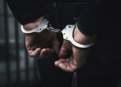 Полицейские в Бердянске задержали закладчика мефедрона