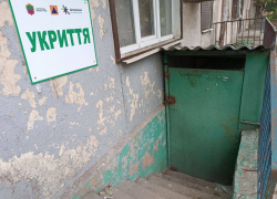 В Запорожье разгорелся скандал из-за запертых укрытий во время воздушной тревоги