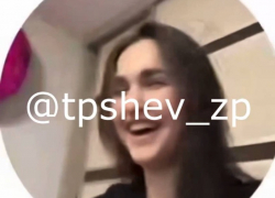 «Я русский, я иду до конца»: в Запорожье девушки сняли на видео танец под трек SHAMAN и разозлили украинцев