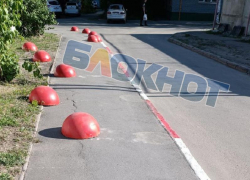 Опасные «сюрпризы» на дороге наглядно показали жители Мелитополя