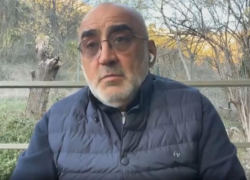 Почему нет смысла договариваться с Киевом о ненанесении ударов, ответил запорожский депутат