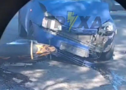 Мотоциклиста увезла скорая помощь после ДТП с легковушкой в Запорожье 