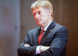 «Это их право»: Песков отреагировал на награждение осужденного генерала Попова запорожскими властями