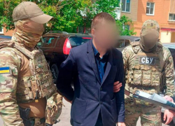 Запорожец помогал призывникам сбежать из Украины