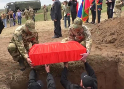 В Мелитополе с воинскими почестями перезахоронили останки советских бойцов