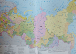 Поздняков: госслужащие получили карты с Запорожьем в составе России