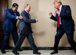 Новости СВО: Путин отправит «Кинжалы» Венесуэле, смена тактики ВС РФ в Запорожье и смерть боевика из Бразилии 