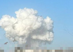 Неизвестный энергообъект загорелся после удара гиперзвуковой ракетой X-22 в Запорожье